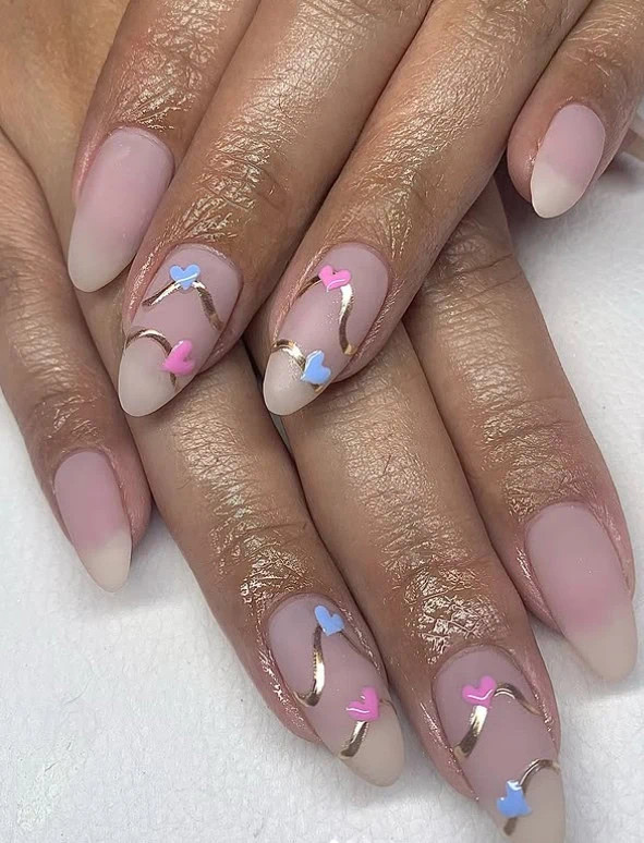 Gold Wavy Lines and Heart Charms Gold Wavy Lines and Heart Charms — Gender Reveal Nails