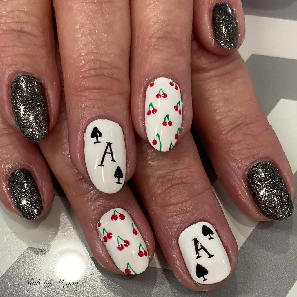Glossy With Dense Silver Glitter Visual Idea Glossy With Dense Silver Glitter Visual Idea — Vegas Nails