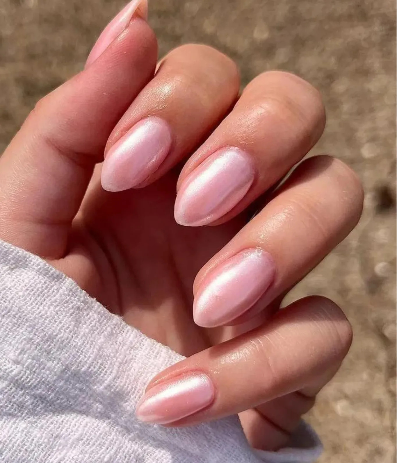Shimmer Pale Pink Pearlescent Oval Shimmer Pale Pink Pearlescent Oval — Bridal Shower Nails