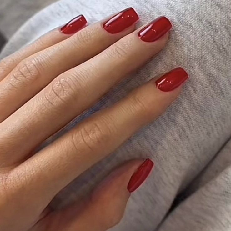 Vibrant Red Short Square Nails Vibrant Red Short Square Nails — Gym Nails