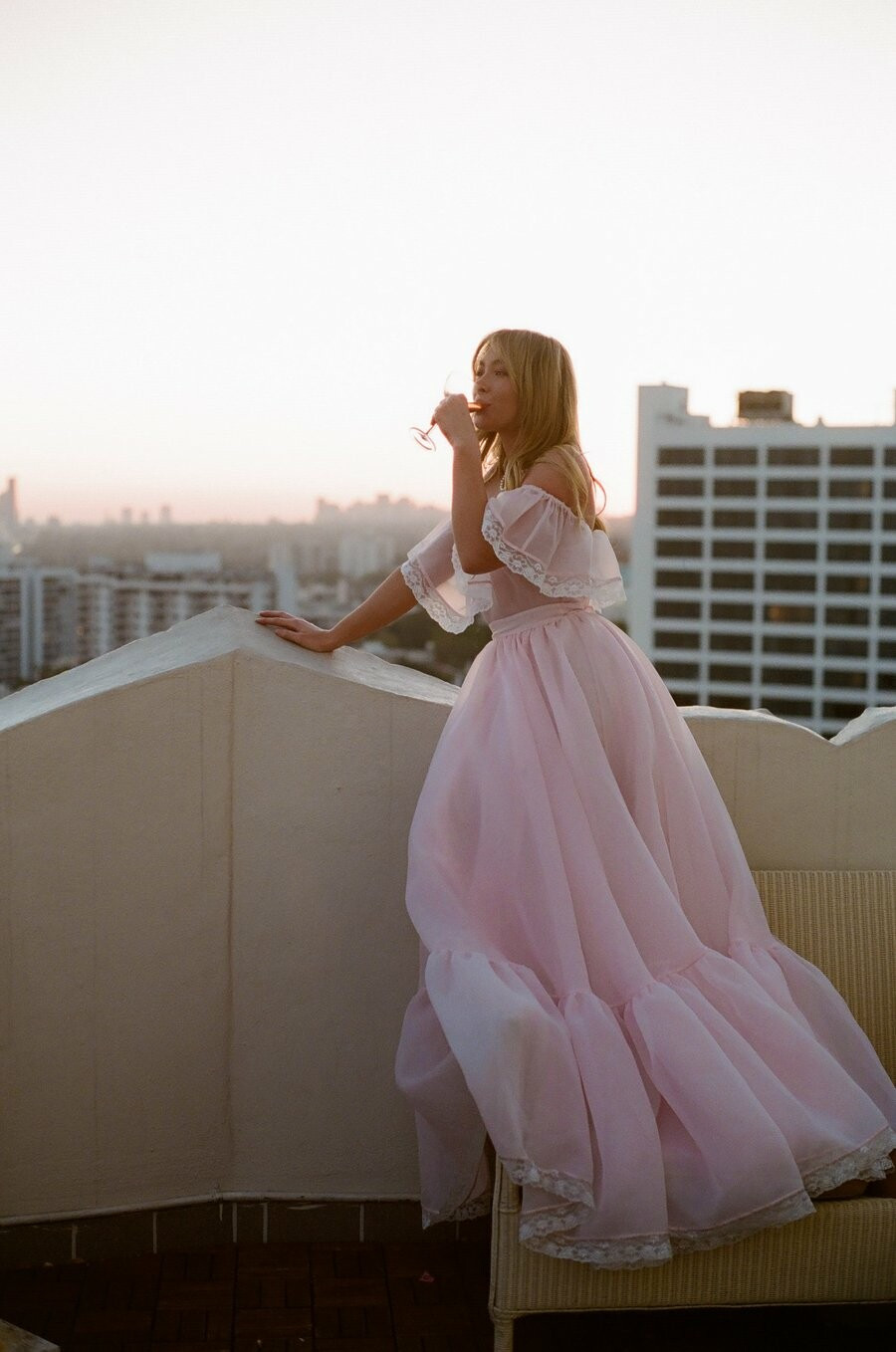 RoyalCore: The Trend That Can Make Anyone Feel Like a Princess - Voir Fashion