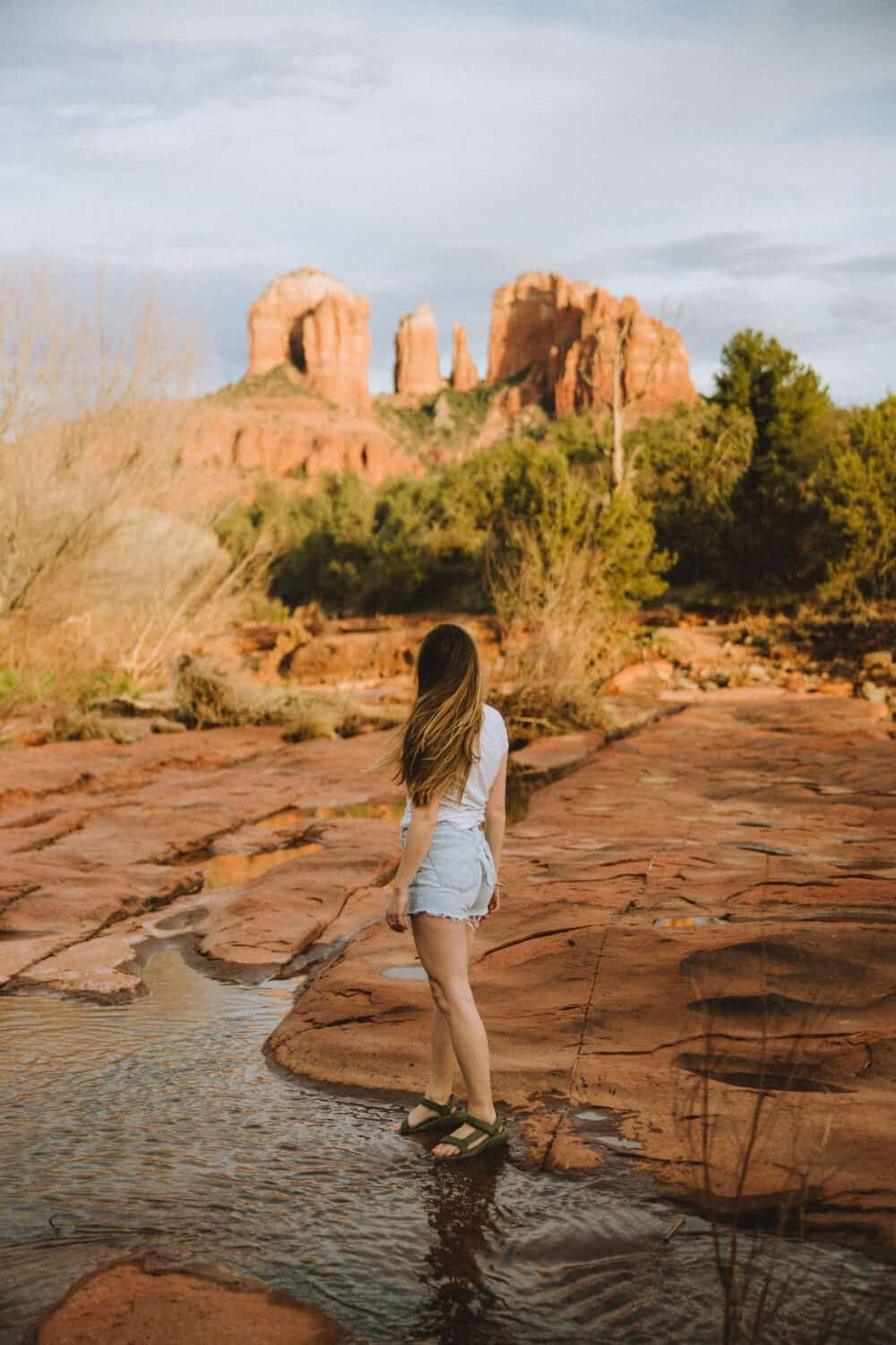 Distressed Denim Shorts and T-Shirt for Rugged Terrain — Sedona Outfits