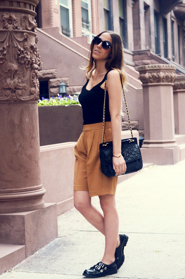 Camel Shorts and Black Loafers for Daytime Casual Camel Shorts and Black Loafers for Daytime Casual — Switzerland Outfits