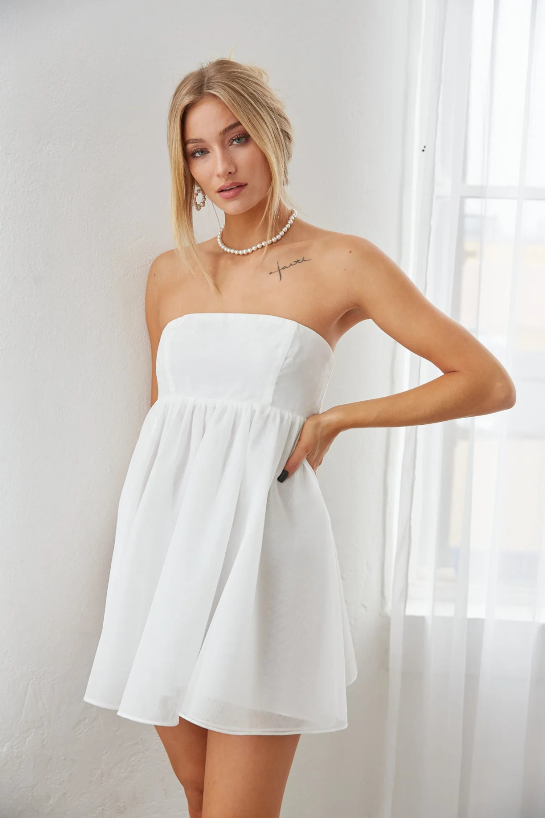Chic White Strapless Mini Dress with Textured Fabric — Strapless Dresses