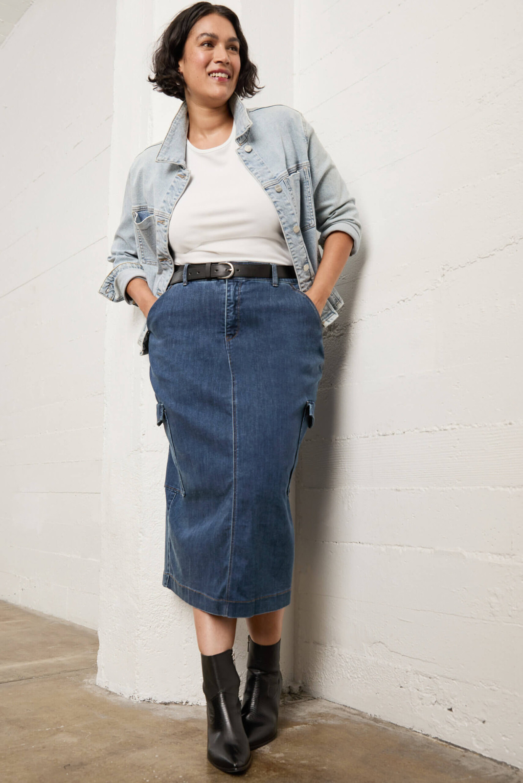 Denim Midi Skirt with Cargo Pockets for a Relaxed Casual Style Denim Midi Skirt with Cargo Pockets for a Relaxed Casual Style — Dresses for Hourglass Shape