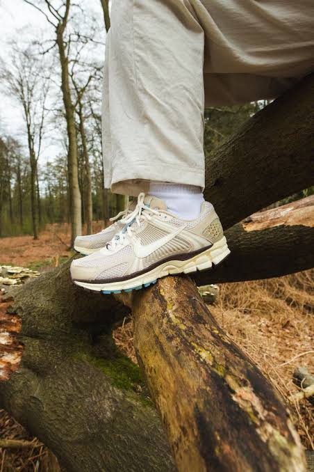 Neutral Tones for Outdoor Comfort — Nike Vomero Outfits