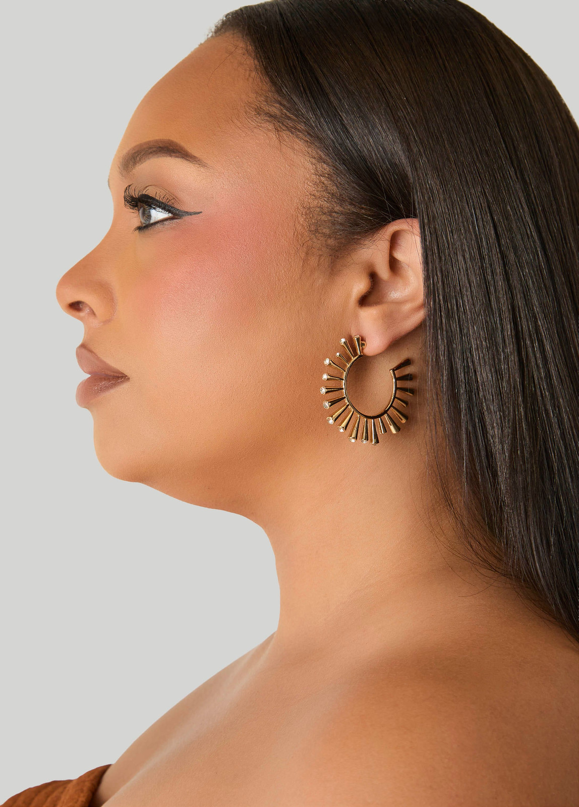 Textured Knitwear: Sunburst Hoops — Gold Hoops Outfits